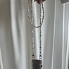 xoxo Wildhearts iPhone 13 Pro Max transparant hoesje met lang Pearlfection koord xoxo Wildhearts iPhone 13 Pro Max transparant hoesje met lang Pearlfection koord
