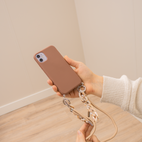 ShieldCase® Shieldcase iPhone 14 hoesje met koord en ketting (bruin) ShieldCase® Shieldcase iPhone 14 hoesje met koord en ketting (bruin)