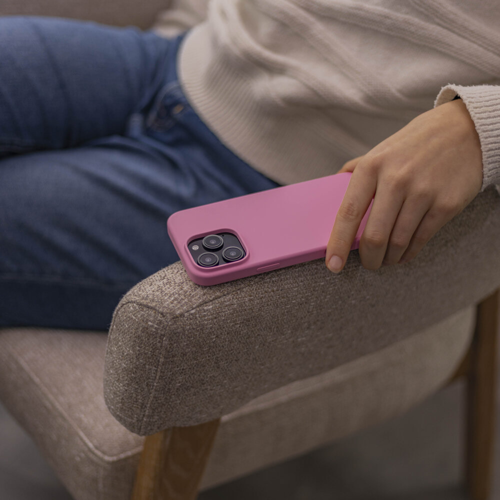 Coverzs Coverzs iPhone 13 Pro luxe siliconen MagSafe hoesje (roze)