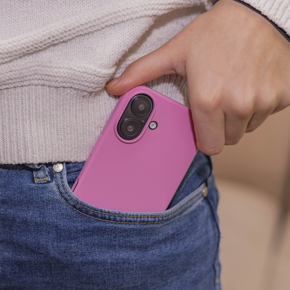 Coverzs Coverzs iPhone 16 luxe siliconen hoesje (roze)