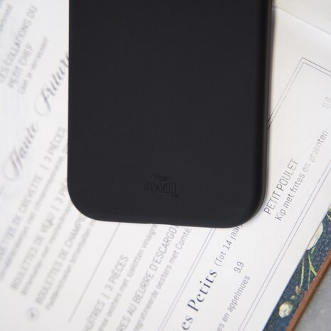 xoxo Wildhearts xoxo Wildhearts Shockproof silicone case Zwart - iPhone 16