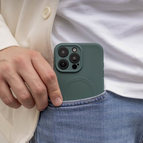 ShieldCase® ShieldCase iPhone 16 Pro Max Siliconen MagSafe back cover (donkergroen)