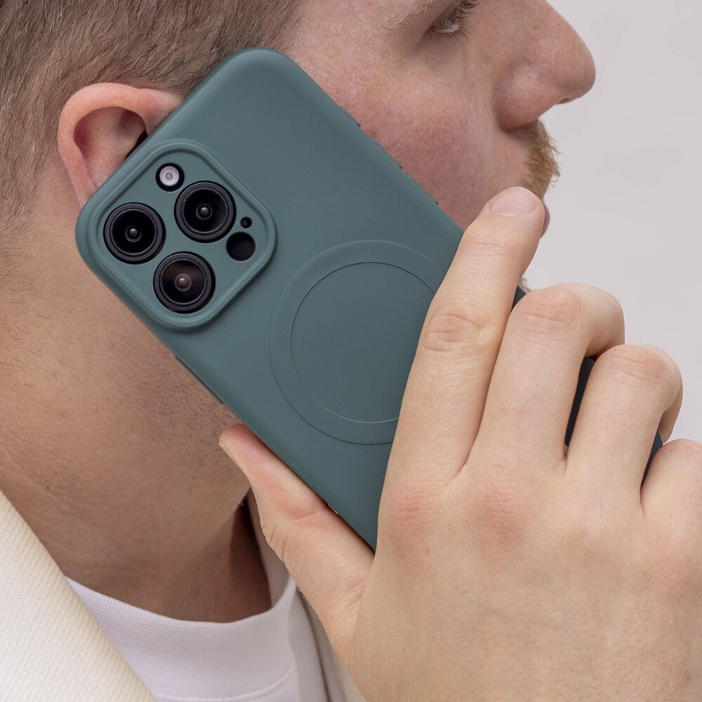 ShieldCase® ShieldCase iPhone 16 Pro Max Siliconen MagSafe back cover (donkergroen)