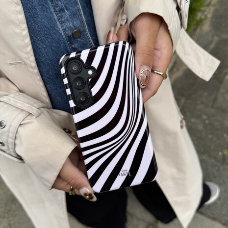 xoxo Wildhearts xoxo Wildhearts Optical Illusion - Samsung Galaxy S23 hoesje