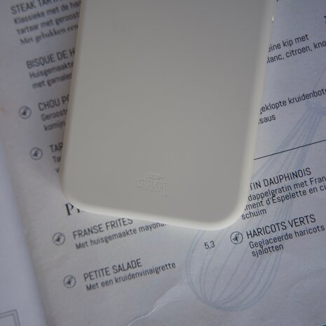 xoxo Wildhearts xoxo Wildhearts Shockproof silicone case - Beige - iPhone 17 Pro Max