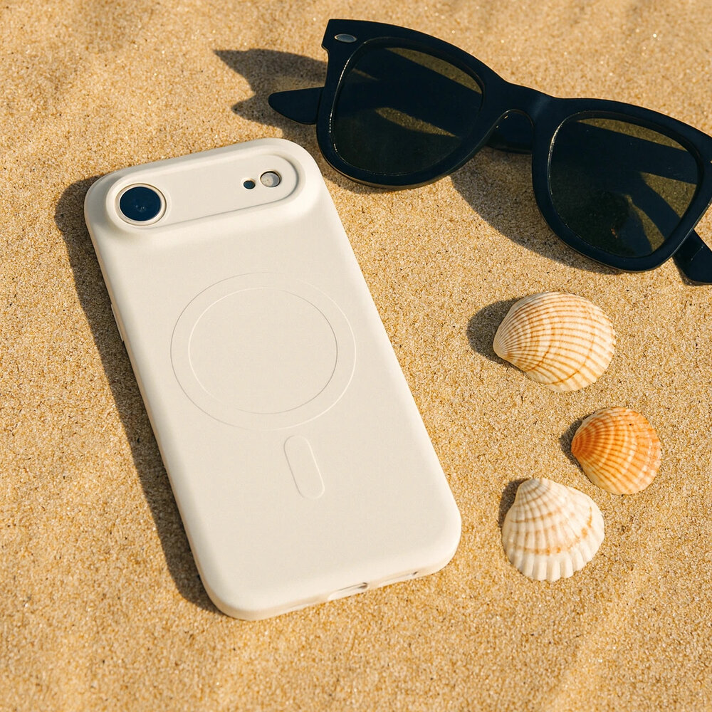 ShieldCase® ShieldCase iPhone Air Siliconen MagSafe back cover (beige)