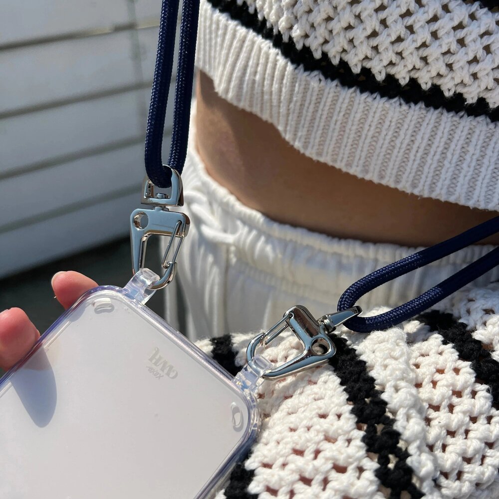 xoxo Wildhearts xoxo Wildhearts iPhone 17 Pro Max - Navy Overload Transparant koordhoesje xoxo Wildhearts xoxo Wildhearts iPhone 17 Pro Max - Navy Overload Transparant koordhoesje