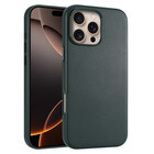 Coverzs Coverzs iPhone 16 Pro Max luxe leren MagSafe case (donkergroen)