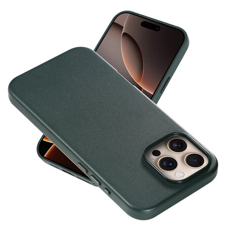 Coverzs Coverzs iPhone 16 Pro Max luxe leren MagSafe case (donkergroen)