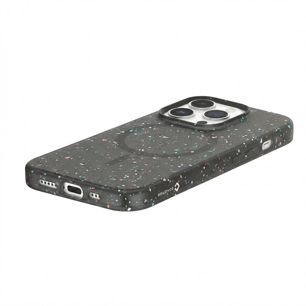 Coverzs Coverzs iPhone 16 Pro gerecycled MagSafe hoesje (zwart)