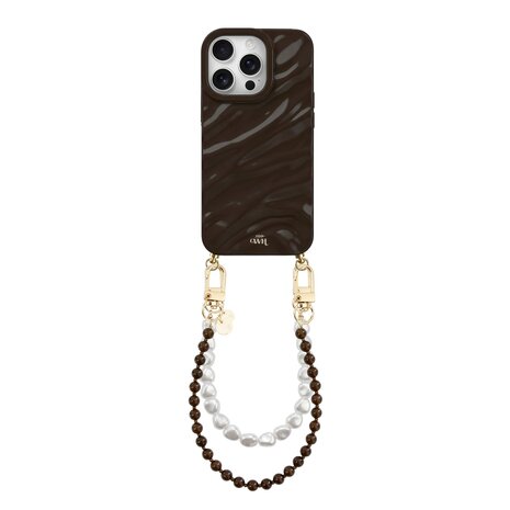 xoxo Wildhearts xoxo Wildhearts iPhone 16 Pro - Glaze Cord Case - Brown Sugar & Pearls