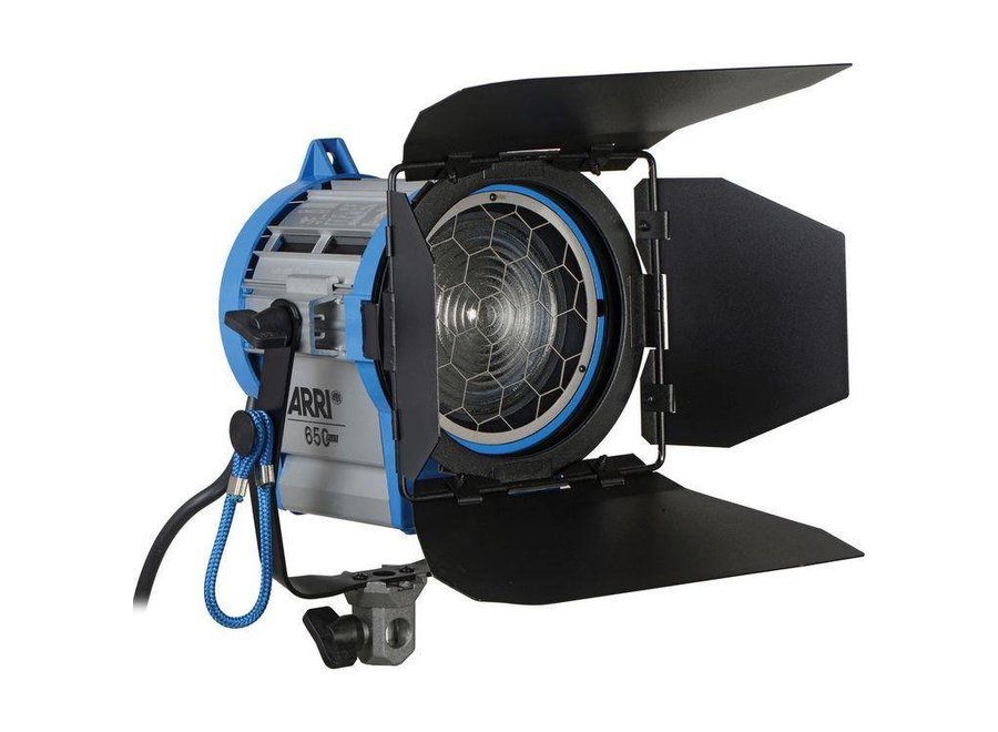 Arri 650 Plus Fresnel Spot + Cable with schuko