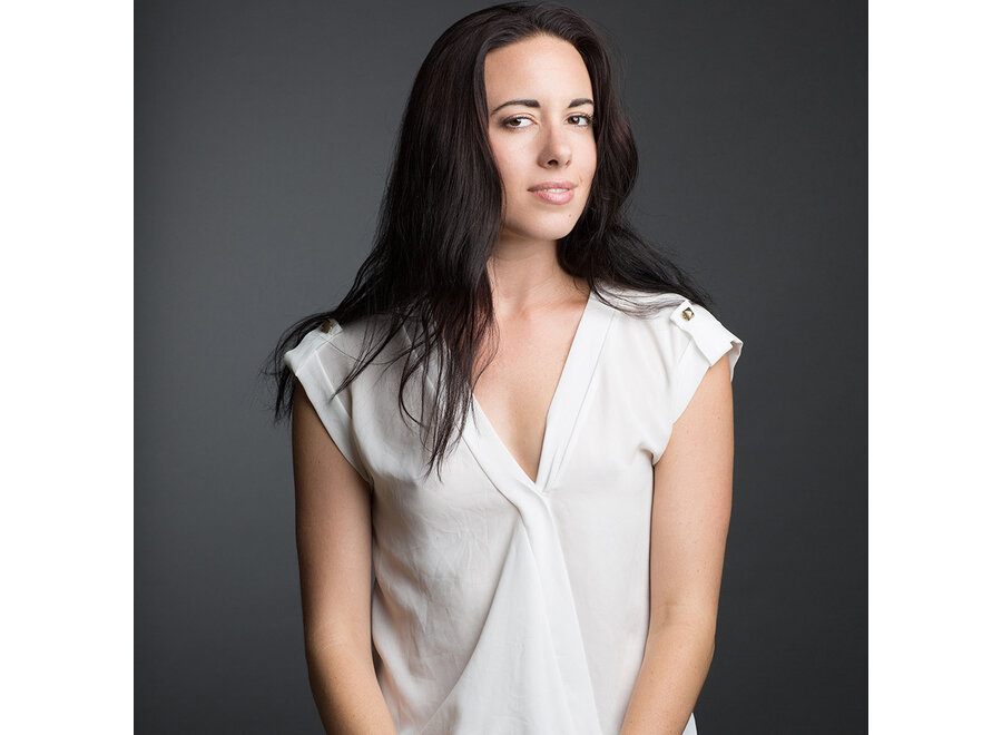 Background paper on roll 1.35  x 11 m. Thunder Gray # 27