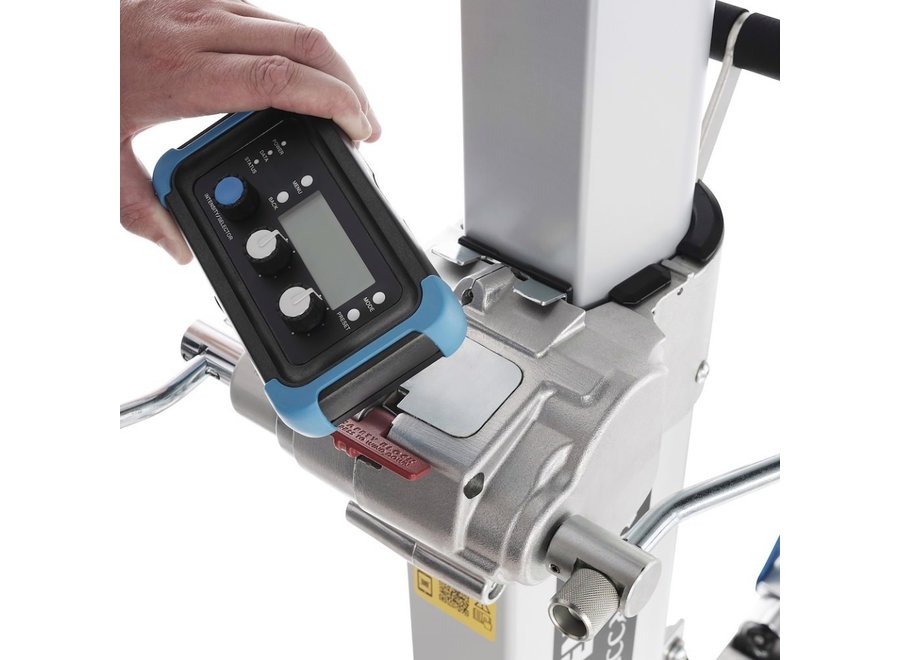 Avenger Buccaneer B7030FF – Heavy Duty Wind-Up Stand