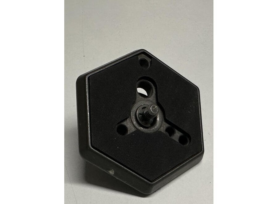 Used Manfrotto 030-14 Quick Change Camera Plate – 1/4"