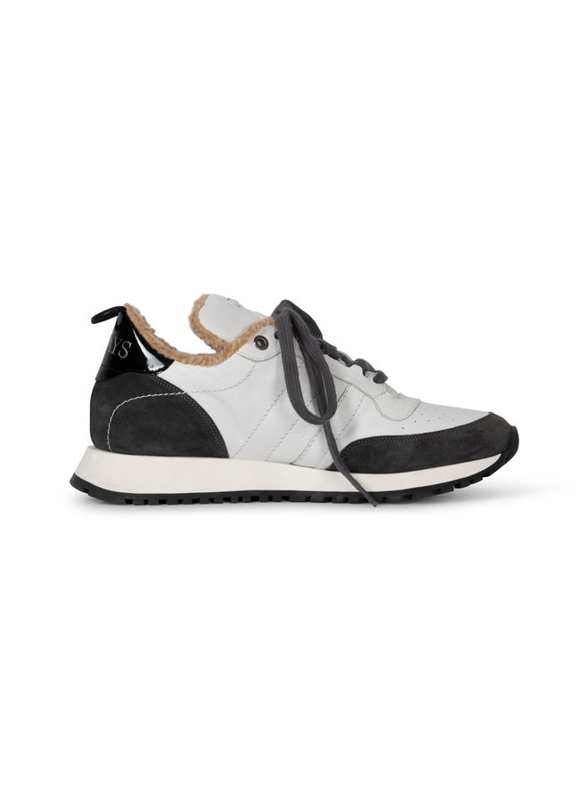 sneakers met bont - RIXT.