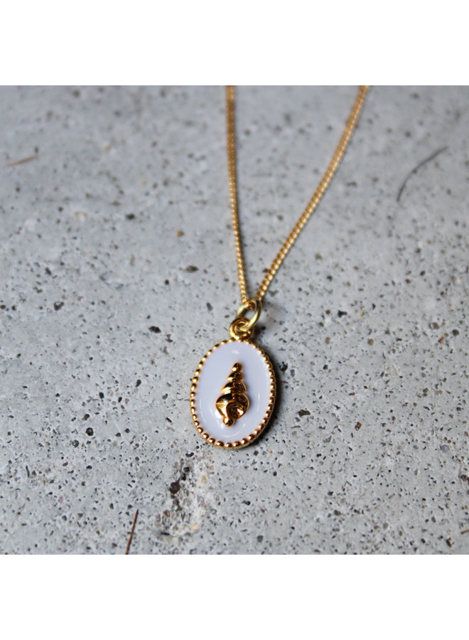 Ketting - Ovaal met gouden schelp