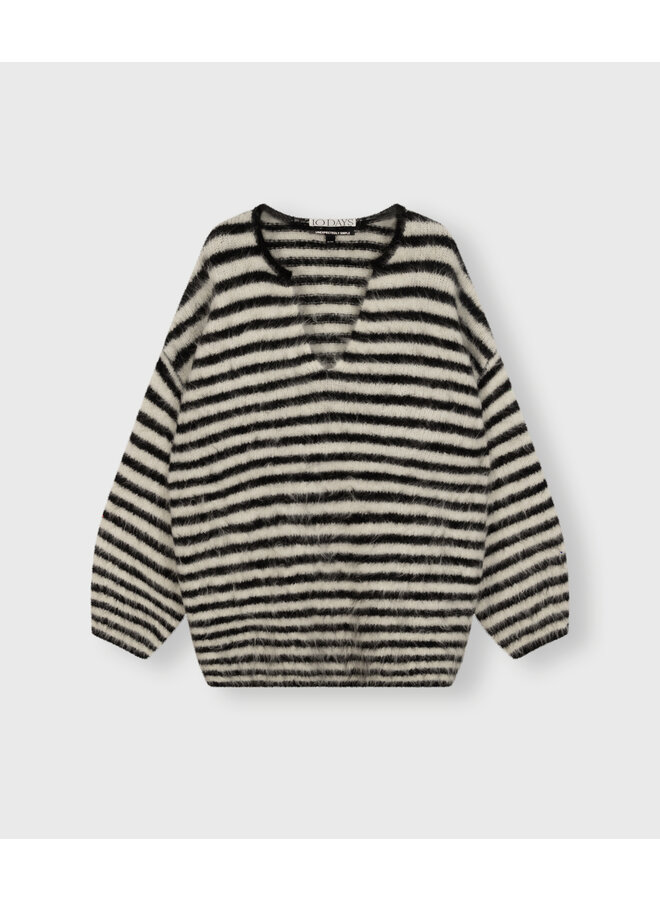 20-611-4201 Soft oversized sweater stripes - Ecru/black