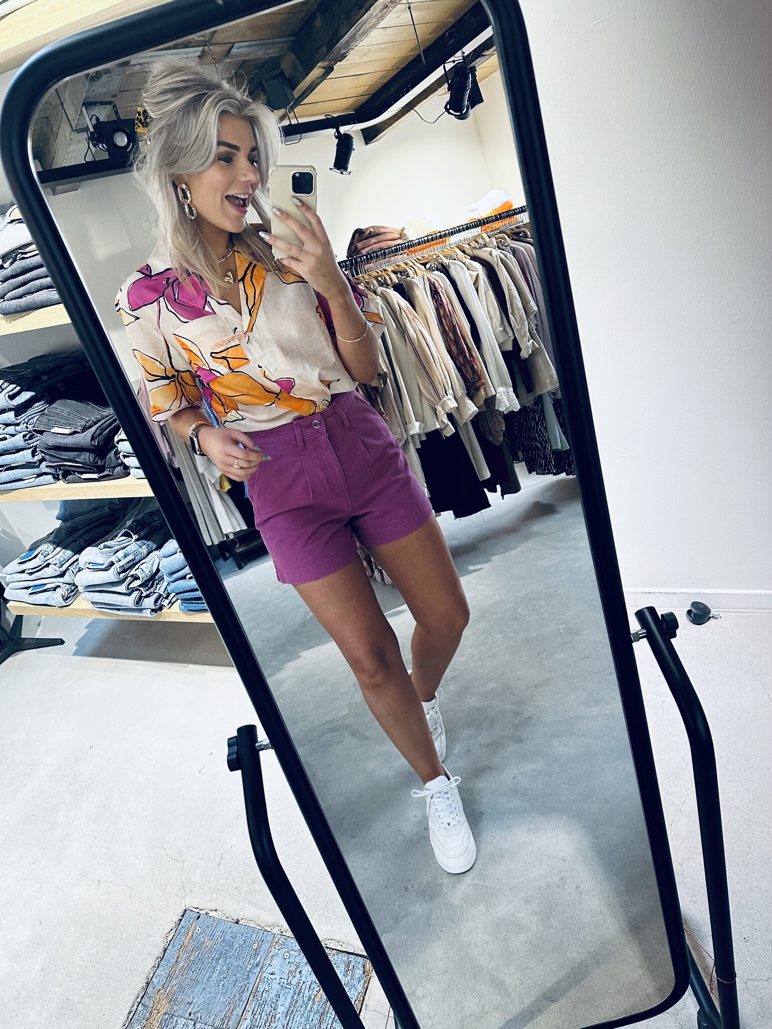 Foster Shorts Cassis RIXT
