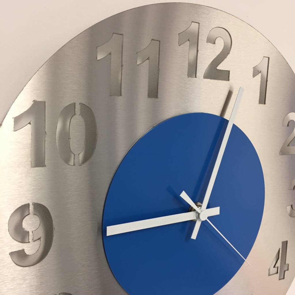 ChantalBrandO Wandklok JUNTE BLUE  & WHITE