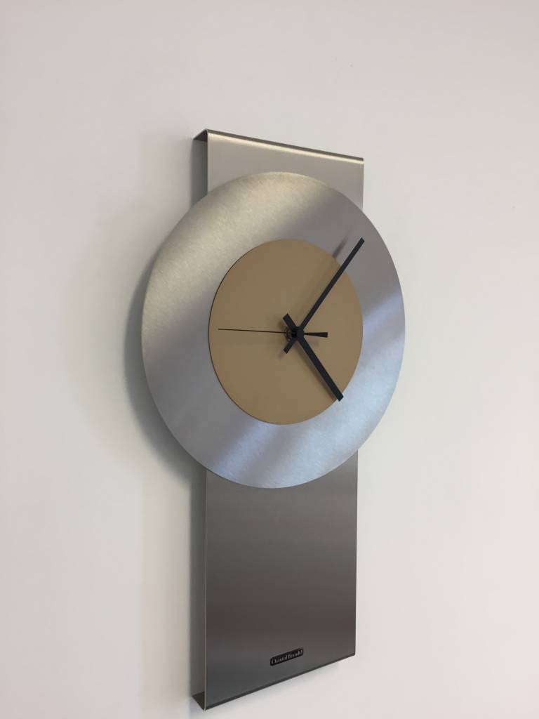 ChantalBrandO Wandklok Pendulum Camel Beige