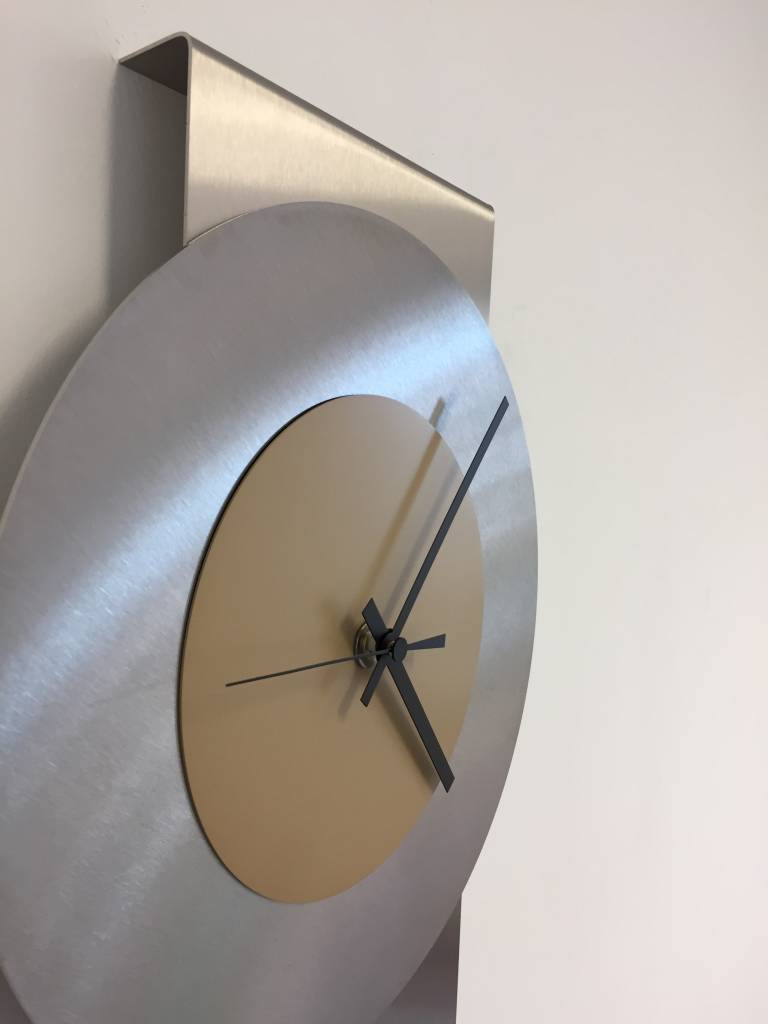 ChantalBrandO Wandklok Pendulum Camel Beige