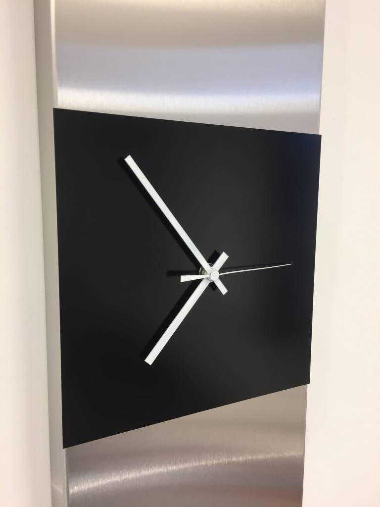 ChantalBrandO Wandklok Siberian Kathru Black