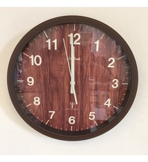 Atlanta Wandklok notenhout design
