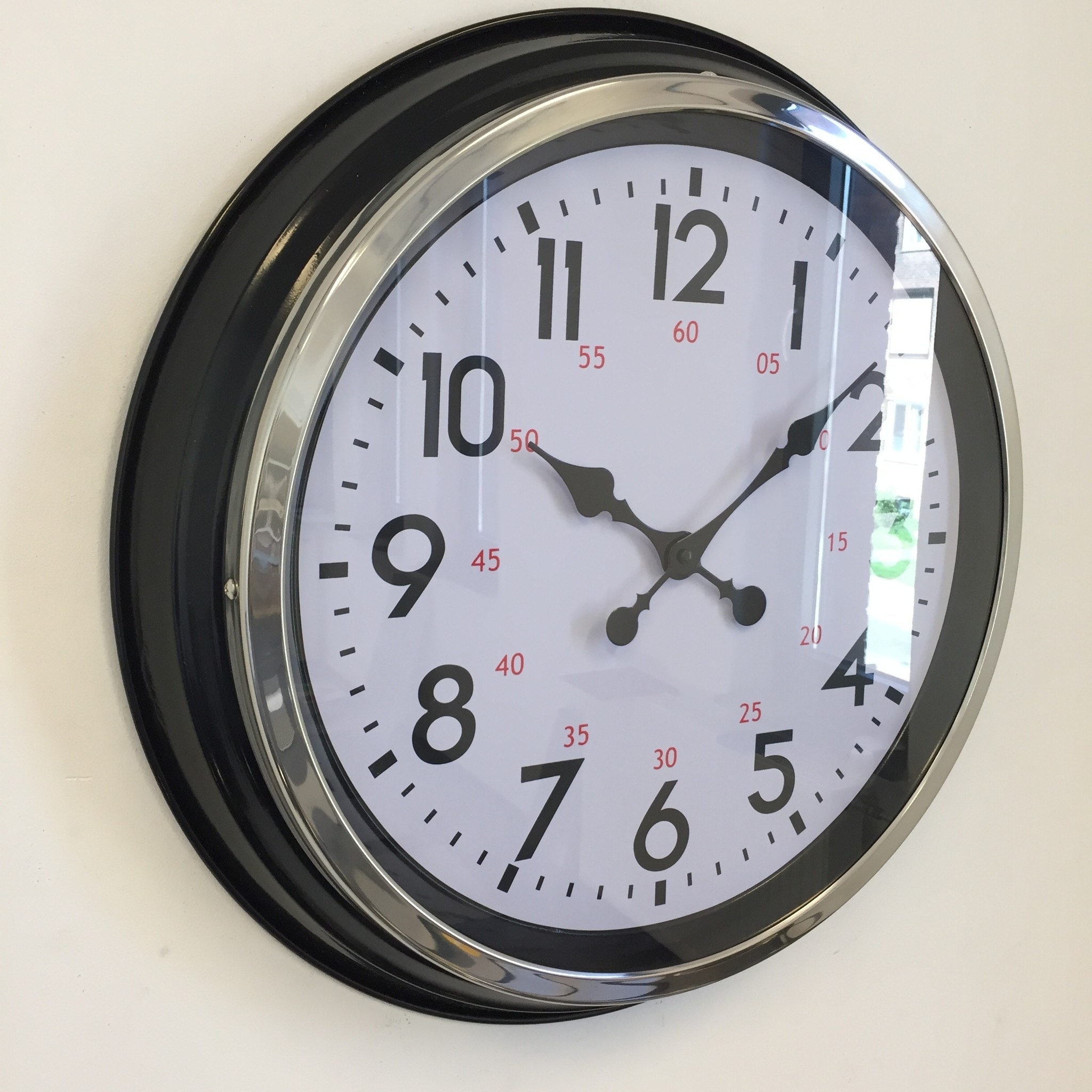 NiceTime Wandklok RAVENNA zwart modern vintage design