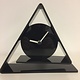 NiceTime TRIANGLE NOIR DESIGN TAFELKLOK