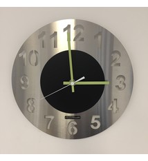 ChantalBrandO WANDKLOK AMSTERDAM HOLLAND DESIGN