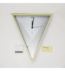 WANDKLOK TAKATA LEMNOS TRIANGLE