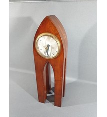 Henk Heres - Karlsson - Gotische  houten klok