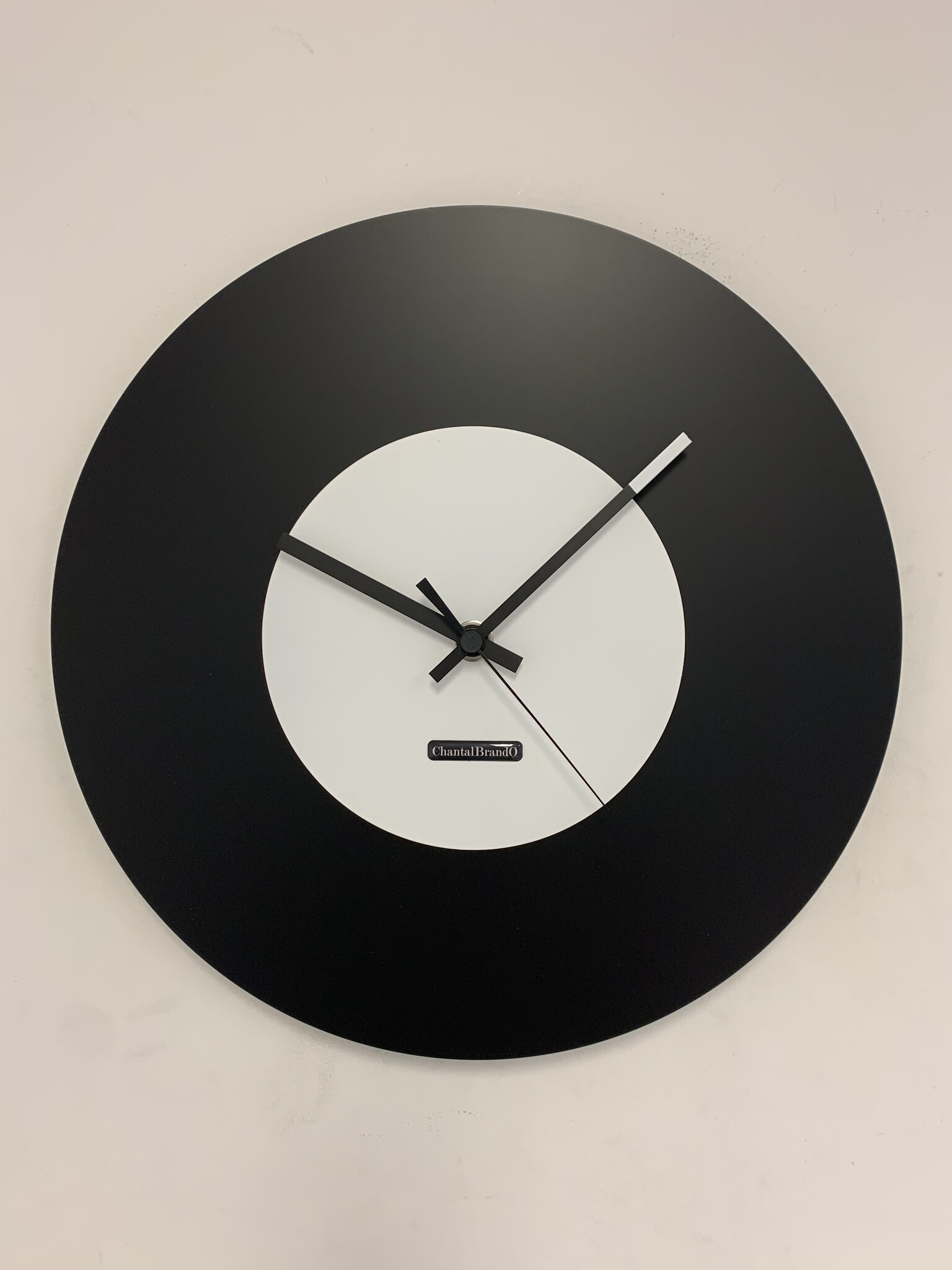 Wandklok ChantalBrandO MISTRAL BLACK & WHITE -- MODERN DESIGN --