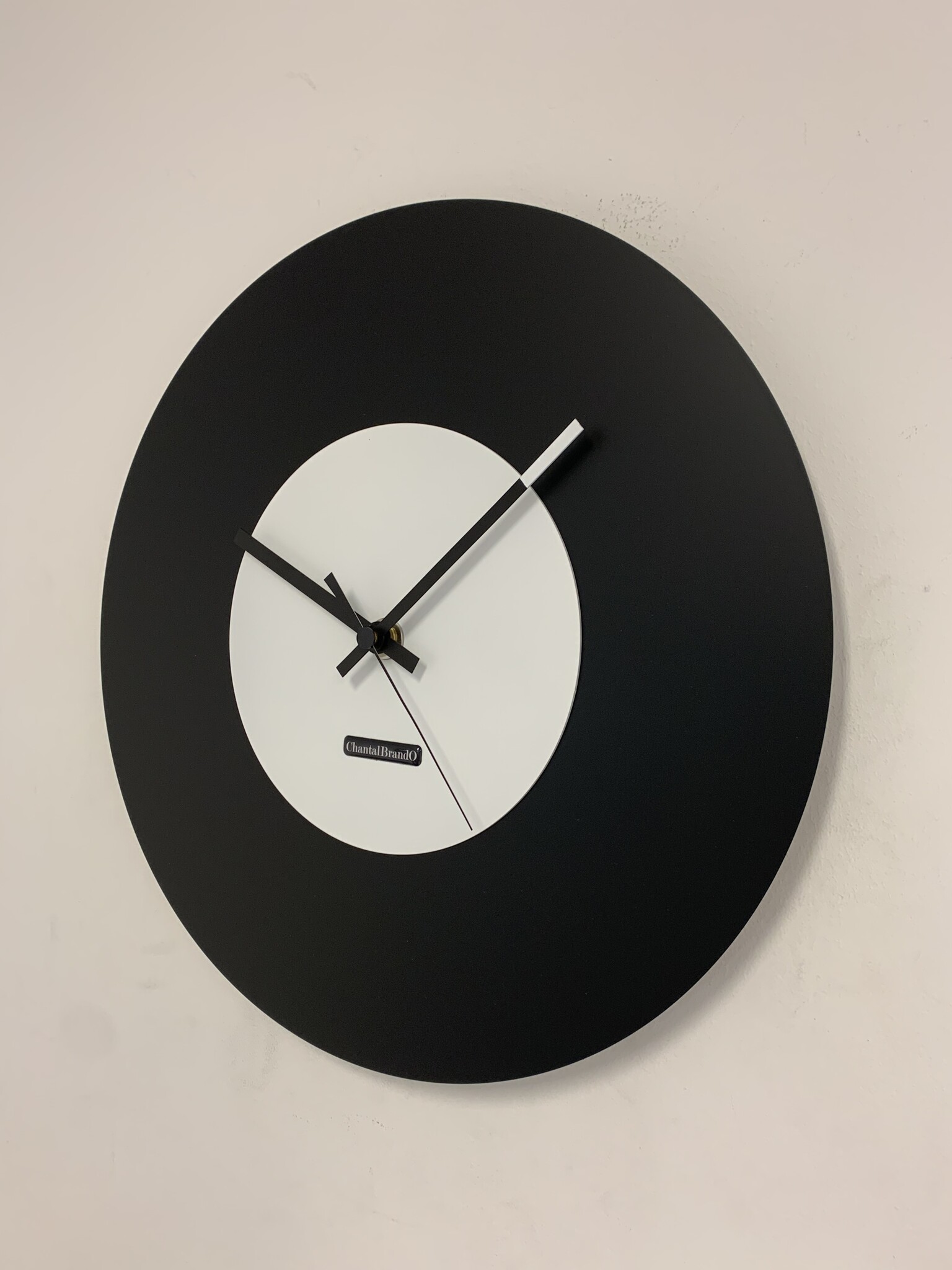 Wandklok ChantalBrandO MISTRAL BLACK & WHITE -- MODERN DESIGN --