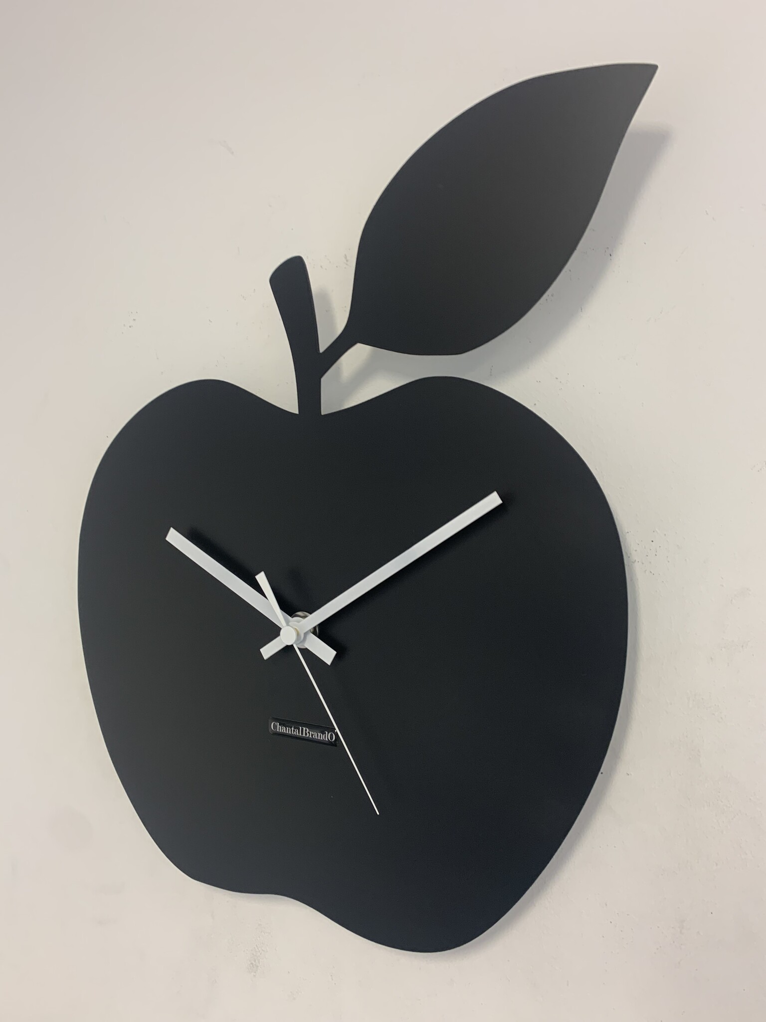 ChantalBrandO Wandklok ChantalBrandO BLACK APPEL -- MODERN DESIGN --