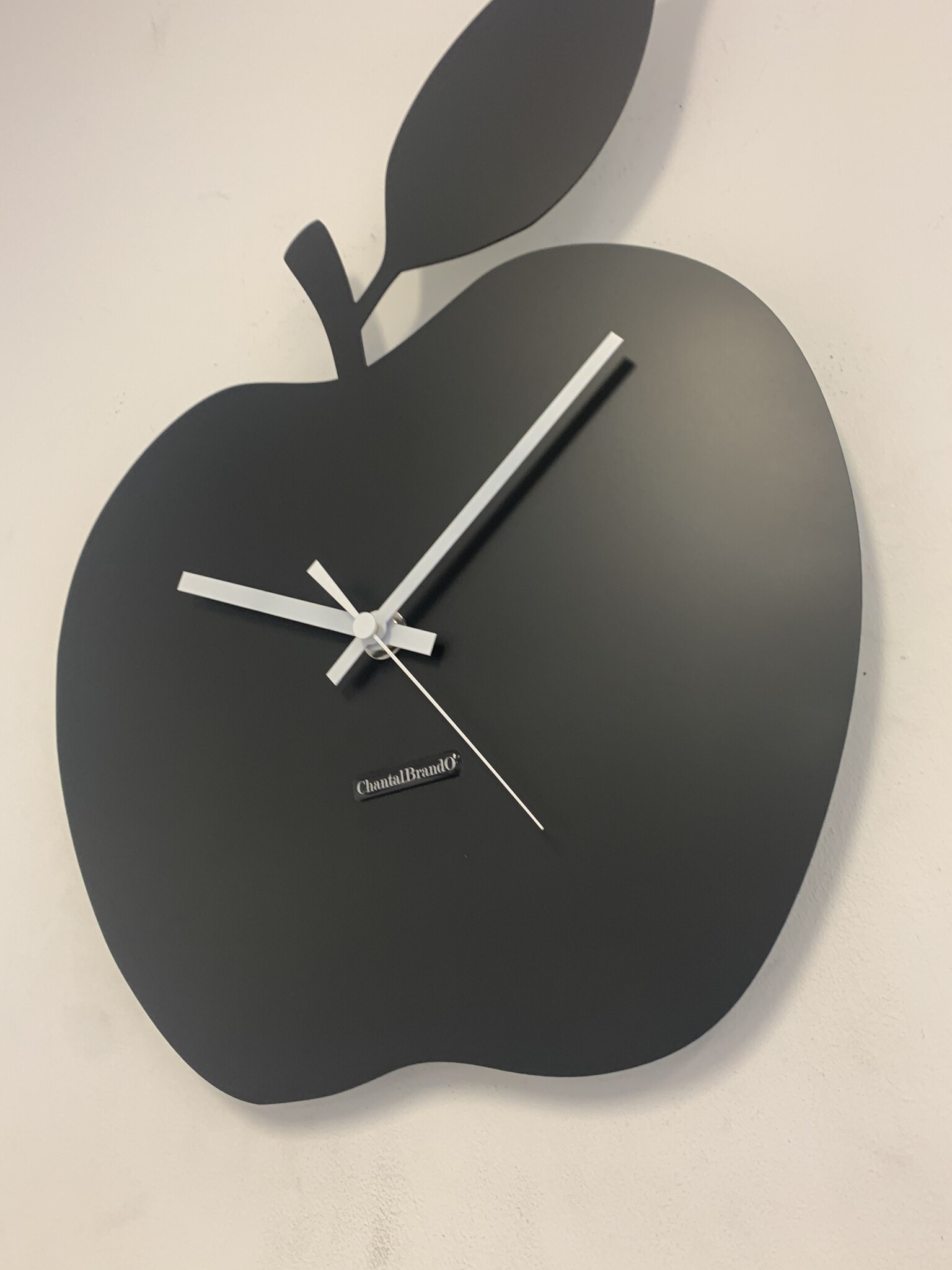 ChantalBrandO Wandklok ChantalBrandO BLACK APPEL -- MODERN DESIGN --
