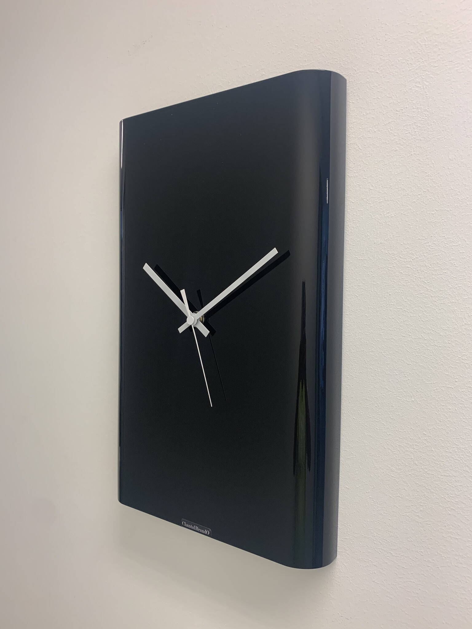 ChantalBrandO Wandklok CHANTALBRANDO -- SARAGOSSA BLACK -- MODERN DESIGN -- MADE IN HOLLAND