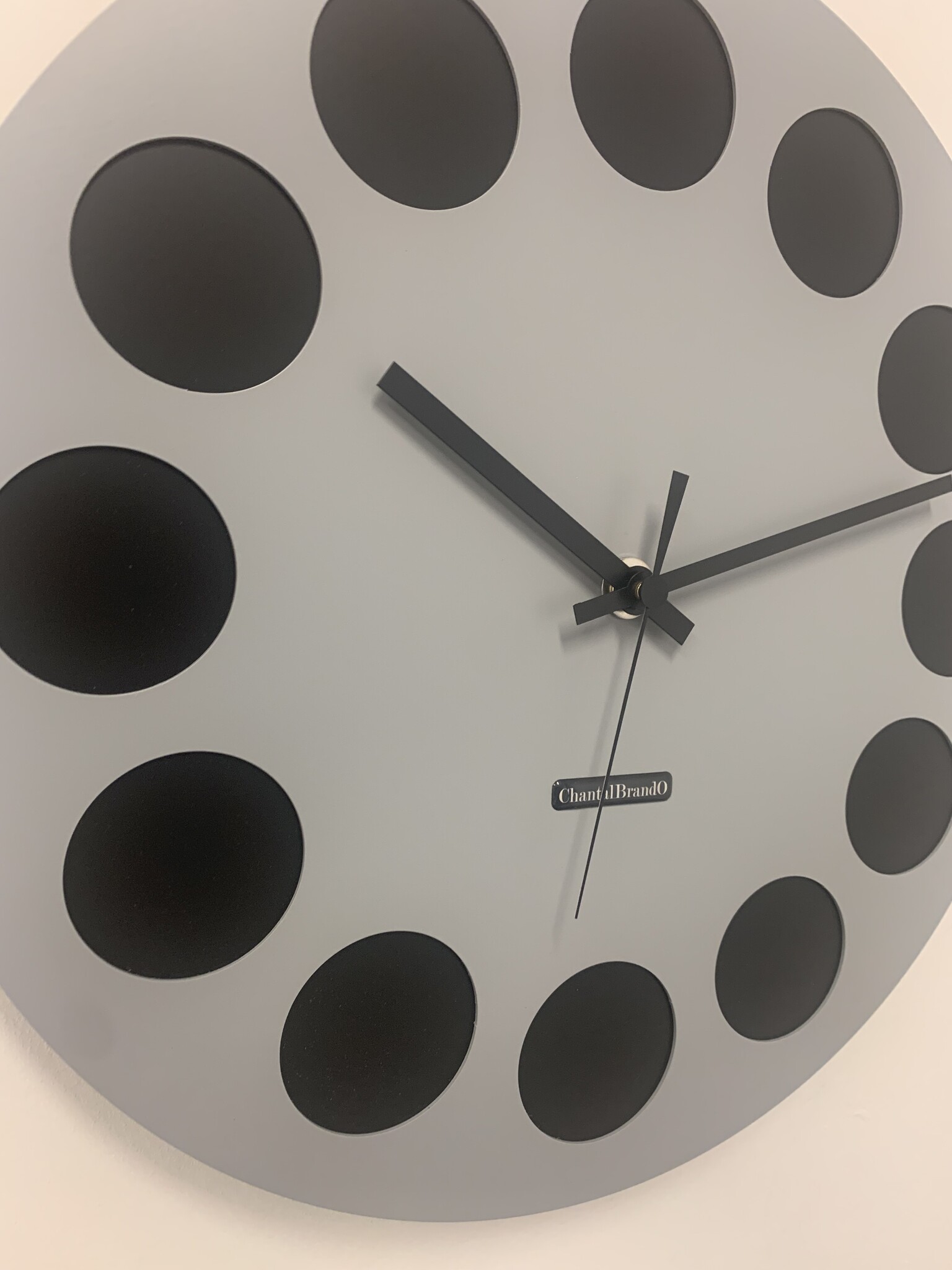 Wandklok CHANTALBRANDO -- GREY & BLACK GT - TORNADO 40 -- MODERN DESIGN --