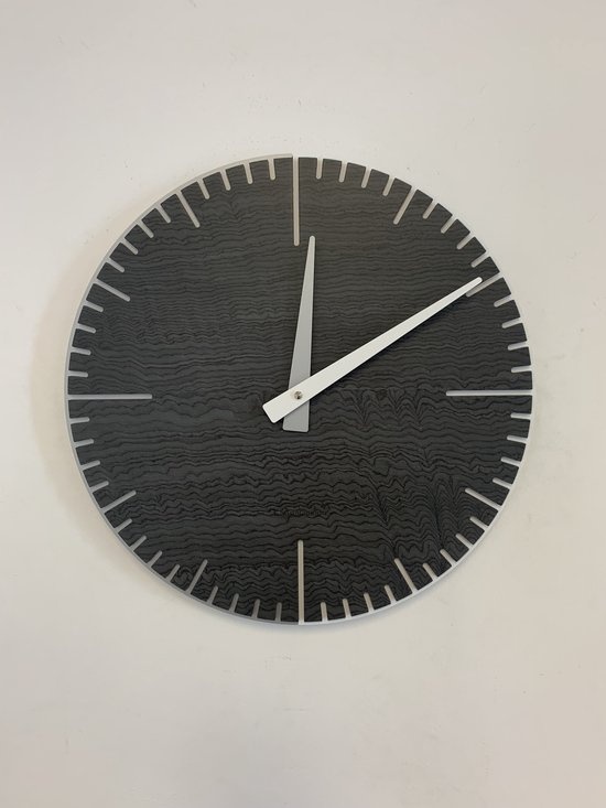 WANDKLOK GRAY MODERN DESIGN