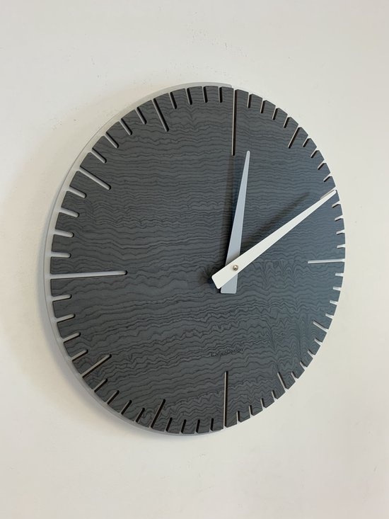 WANDKLOK GRAY MODERN DESIGN