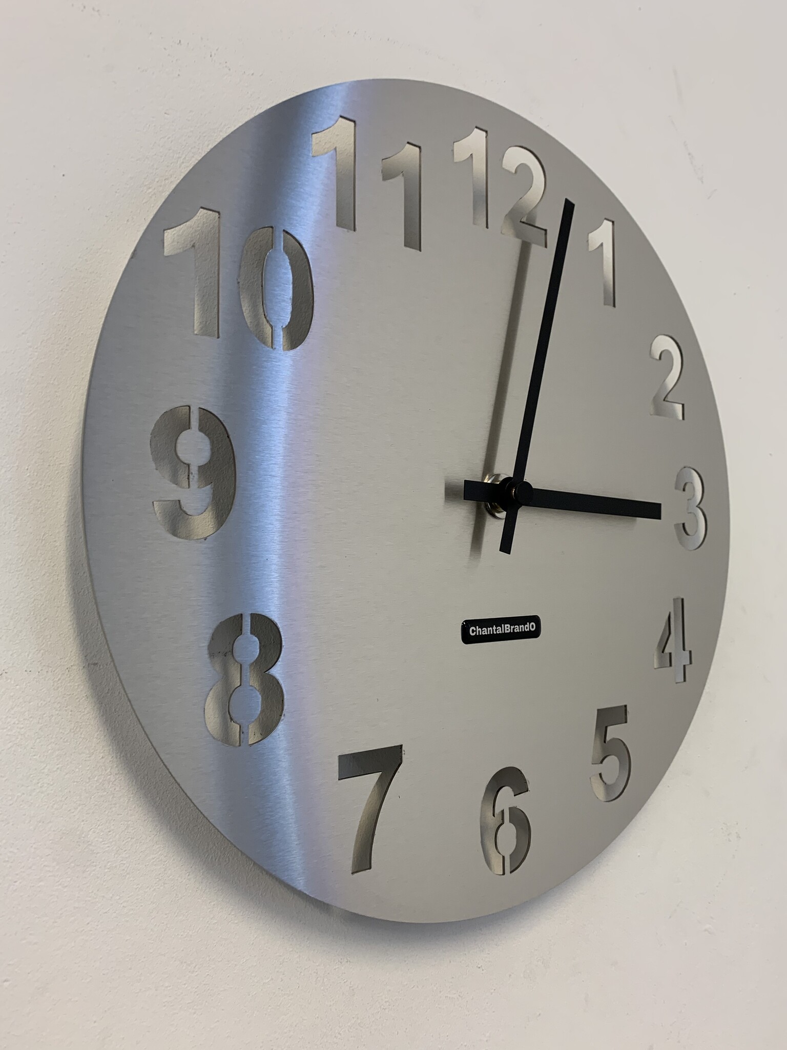 ChantalBrandO Wandklok RVS Amsterdam design