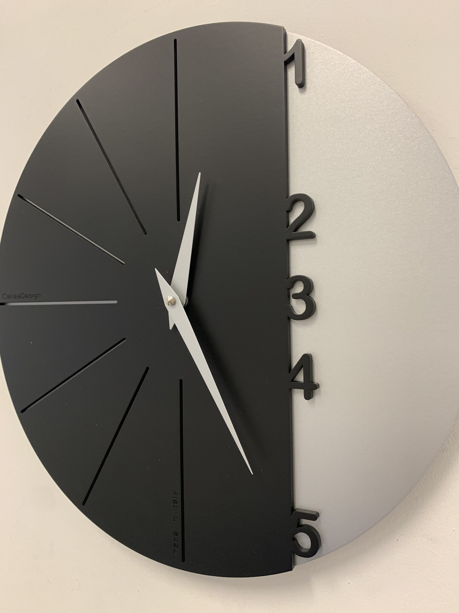 Wandklok CALLEA MODERN DESIGN