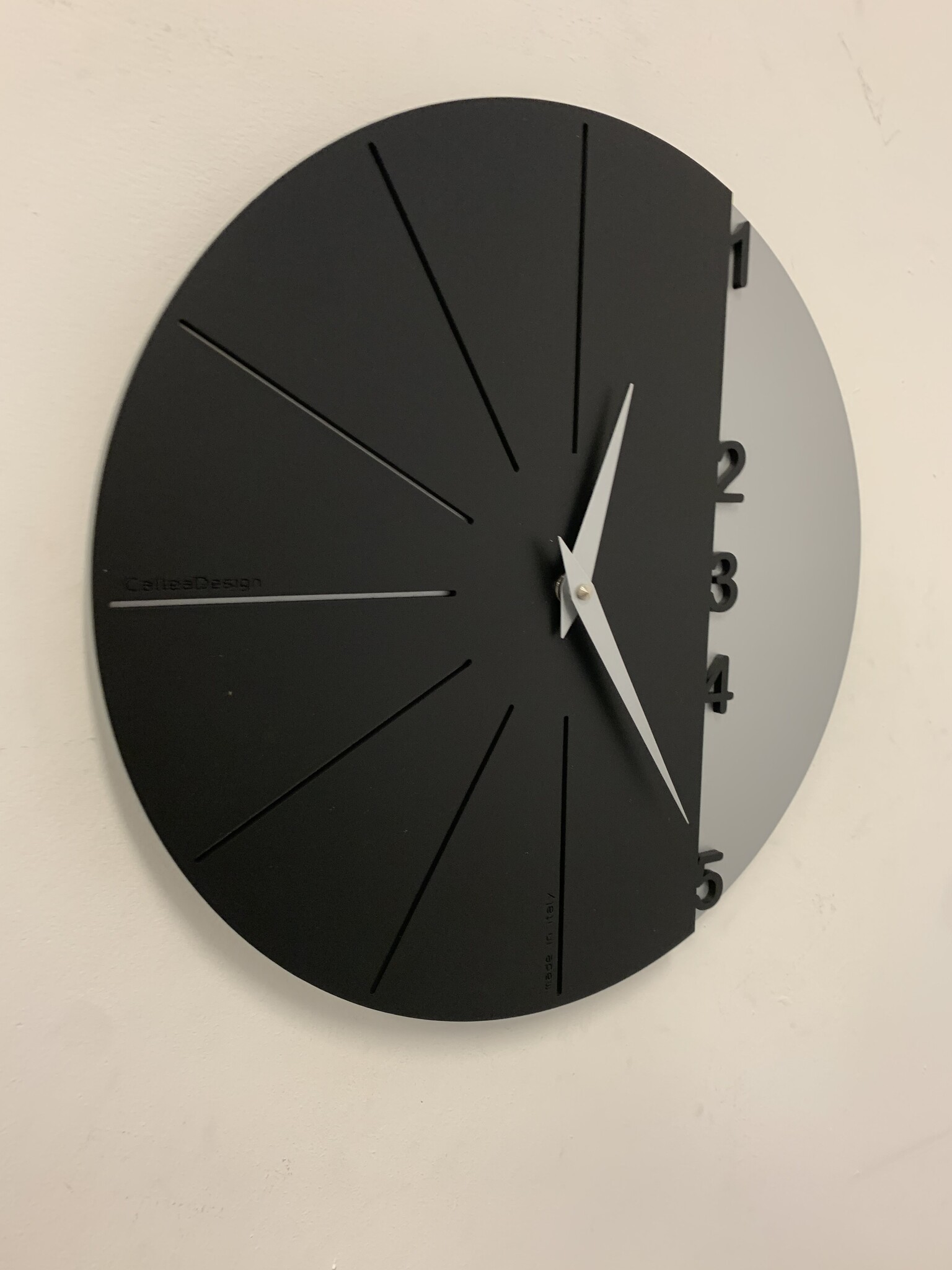 Wandklok CALLEA MODERN DESIGN