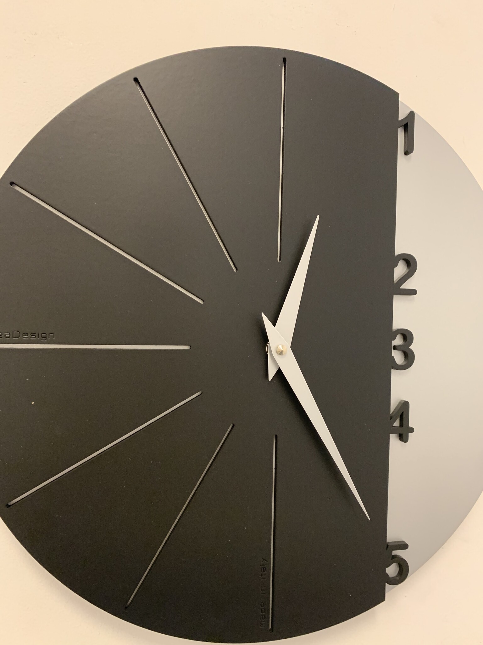 Wandklok CALLEA MODERN DESIGN