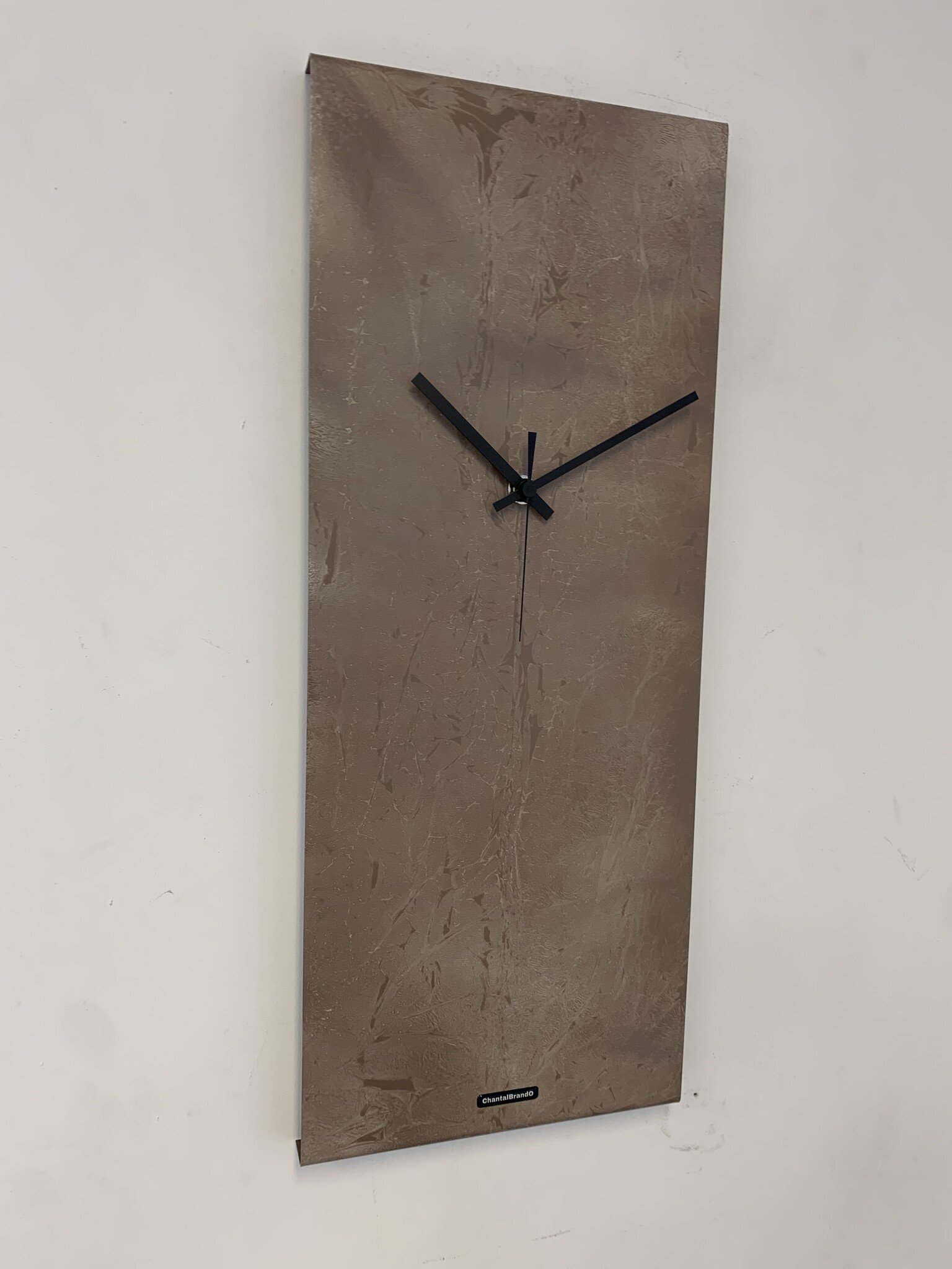 MOSACLOCK SIROCCO XL Wandklok Modern Industrieel Design in de kleur bruin / beige