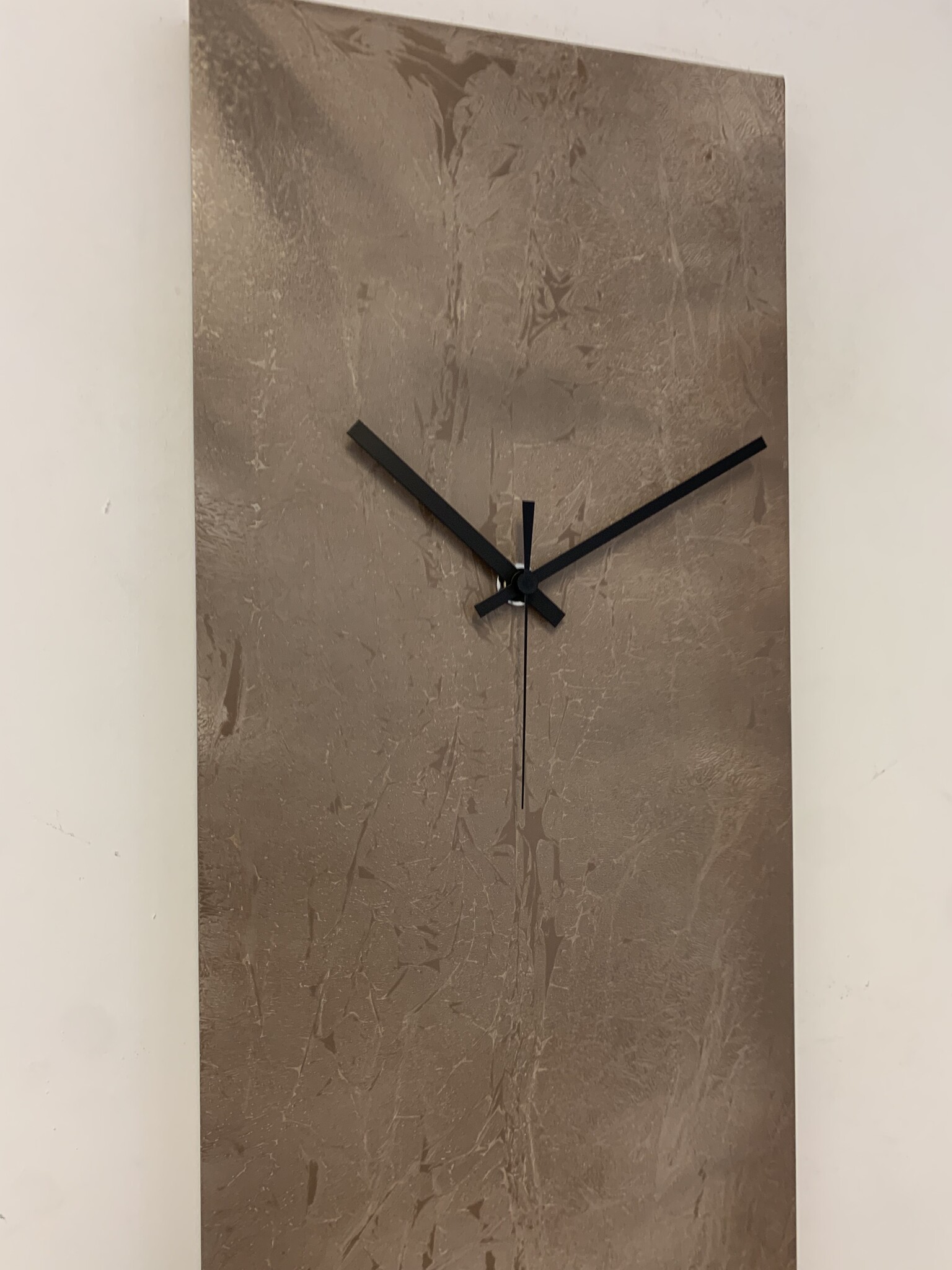 MOSACLOCK SIROCCO XL Wandklok Modern Industrieel Design in de kleur bruin / beige