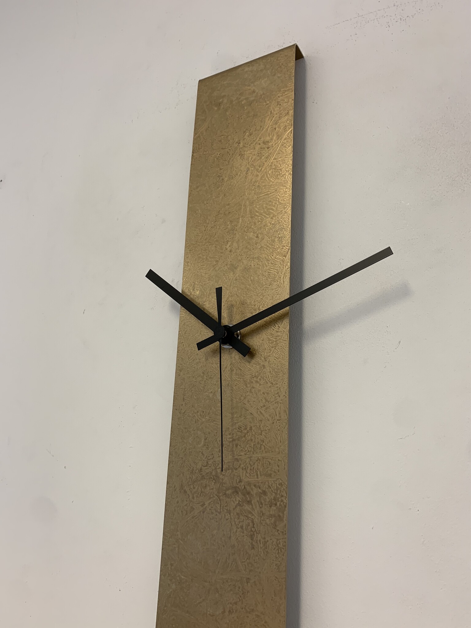 Wandklok SUMMIT GOLD MODERN DESIGN