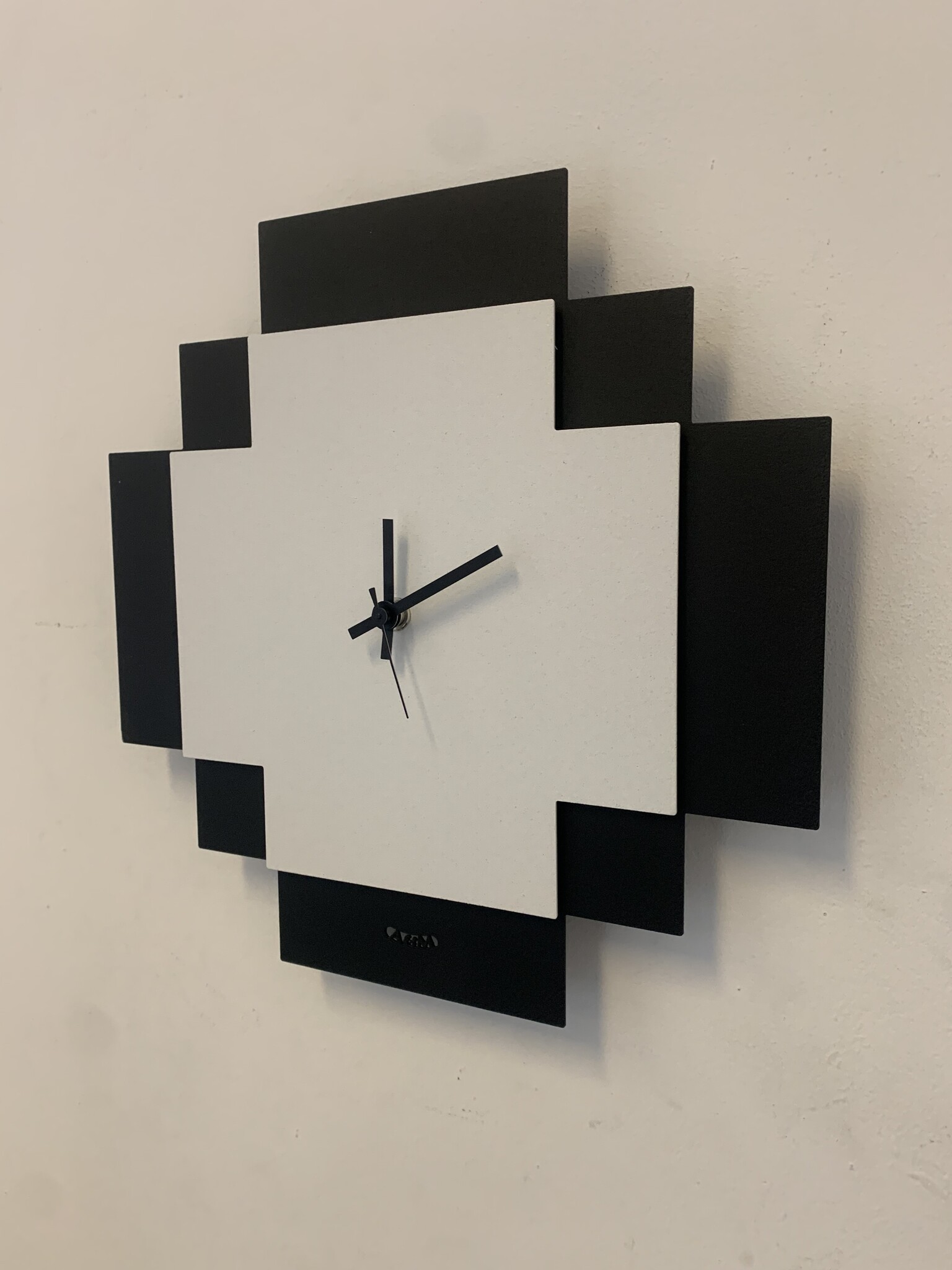 Wandklok MODERN DESIGN