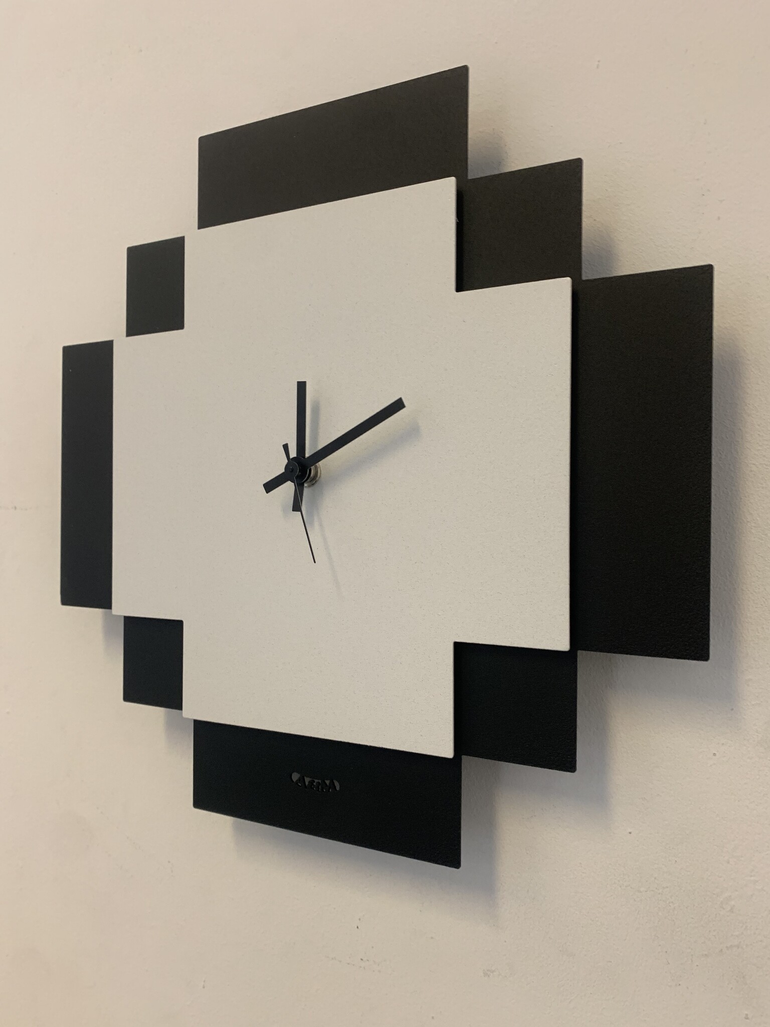 Wandklok MODERN DESIGN